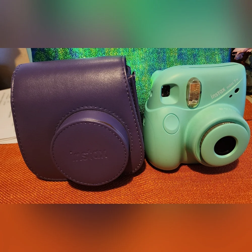 LIKE NEW Instax Mini 7S Fuji Film Camera With Case BENIFITS CHARITY